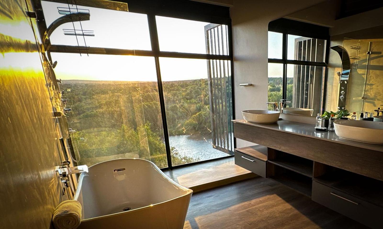 The Cliffhanger Lodge Mabula Game Reserve Экстерьер фото